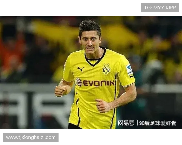 华为携手足球巨星莱万打造全球智能体育新未来