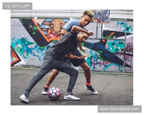 足球巨星童年面貌揭秘 从街头小孩到世界顶级球员的成长历程